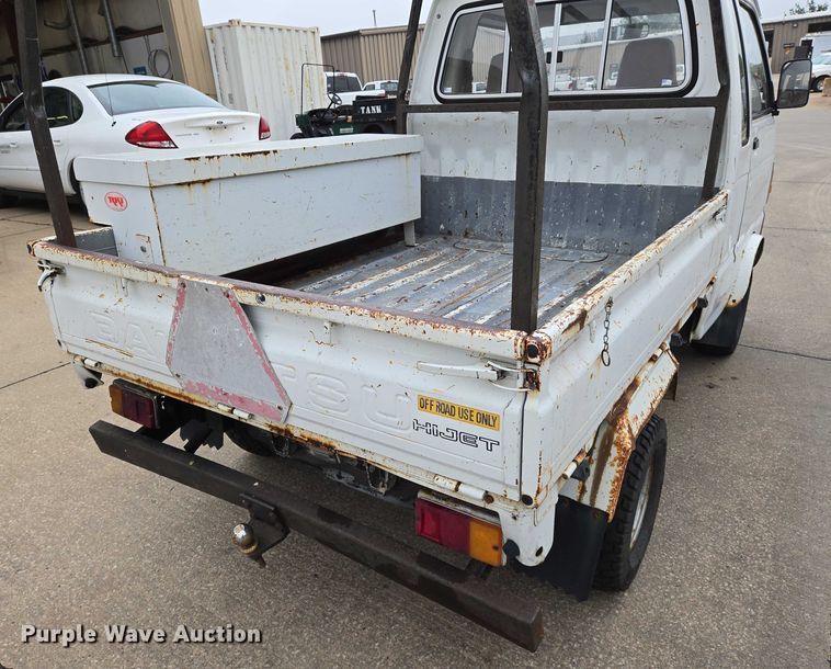 image for item DU6771 1996 Daihatsu S80LP-JTRK mini truck