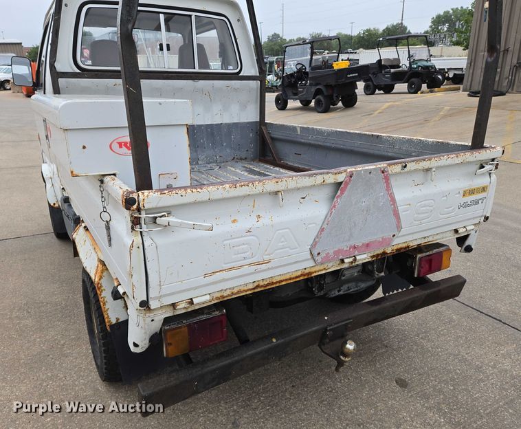 image for item DU6771 1996 Daihatsu S80LP-JTRK mini truck