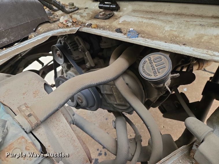 image for item DU6771 1996 Daihatsu S80LP-JTRK mini truck