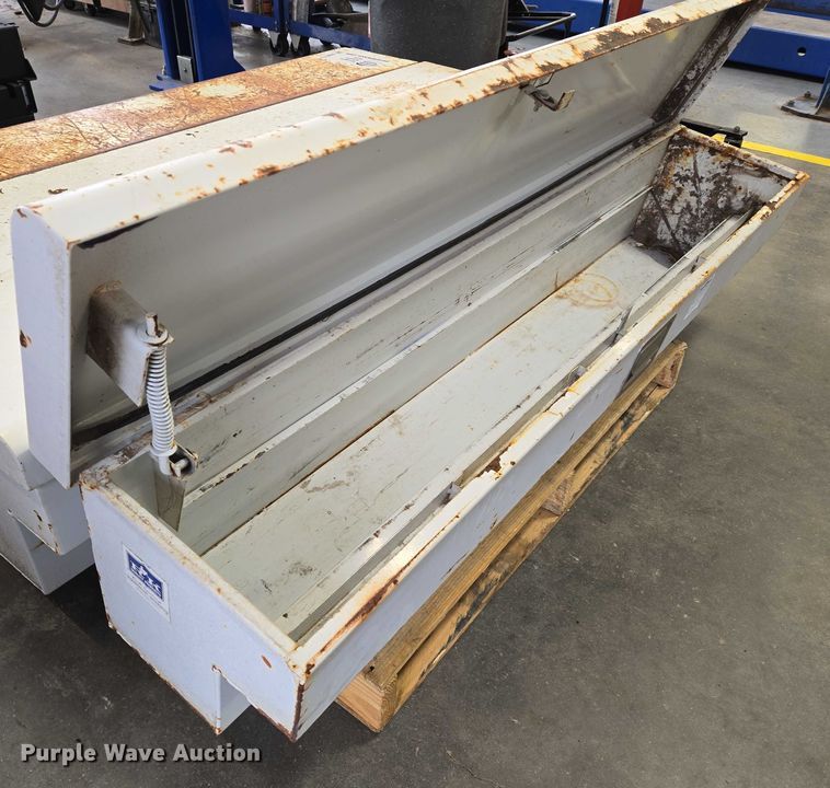 image for item DU6775 (4) toolboxes