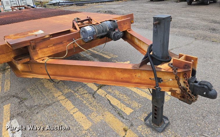 image for item DU6776 1979 JFW equipment trailer