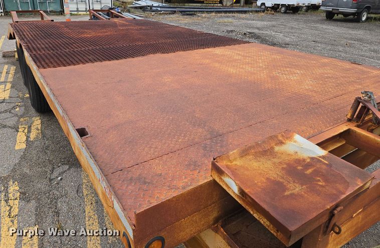 image for item DU6776 1979 JFW equipment trailer