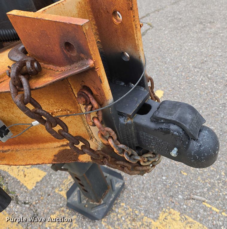 image for item DU6776 1979 JFW equipment trailer