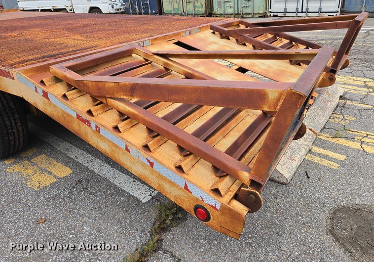 image for item DU6776 1979 JFW equipment trailer