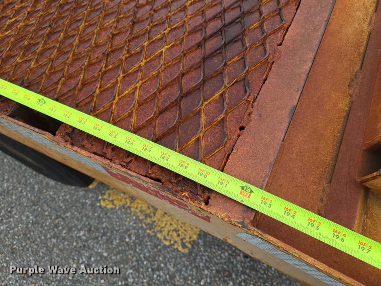 image for item DU6776 1979 JFW equipment trailer