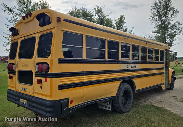 image for item DU6878 1996 International 3800 school bus