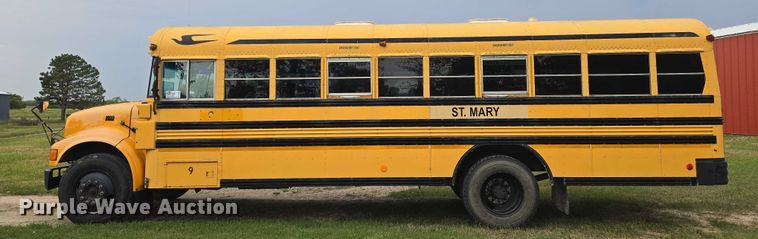 image for item DU6878 1996 International 3800 school bus