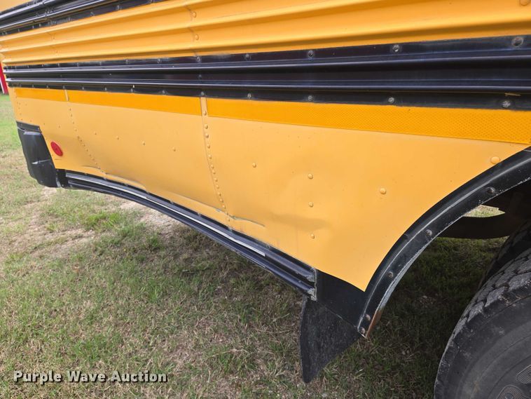 image for item DU6878 1996 International 3800 school bus