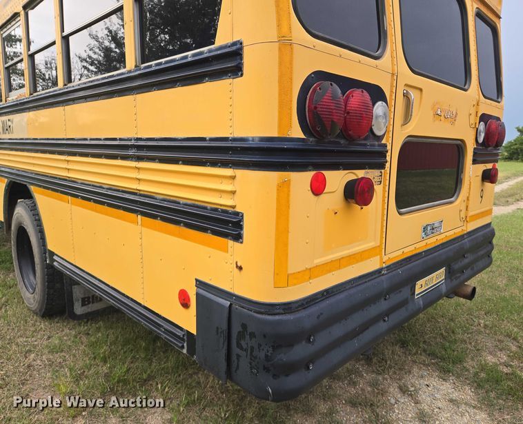 image for item DU6878 1996 International 3800 school bus