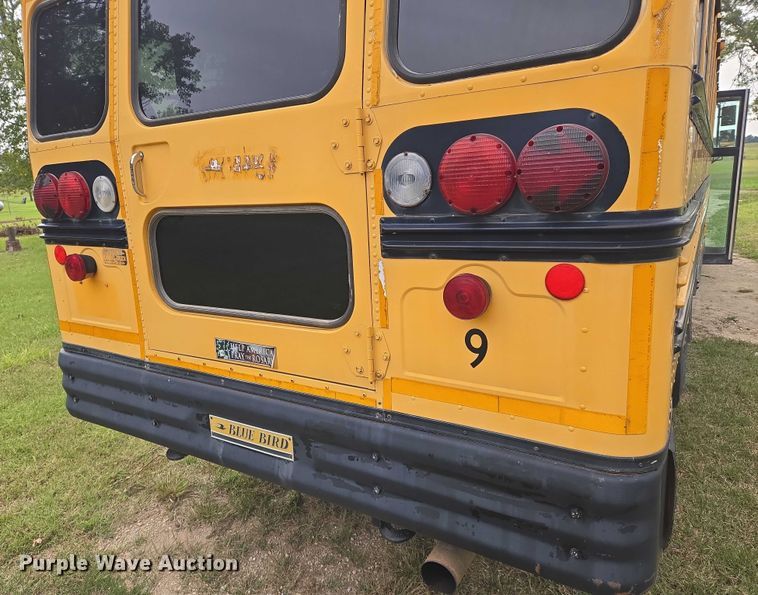 image for item DU6878 1996 International 3800 school bus