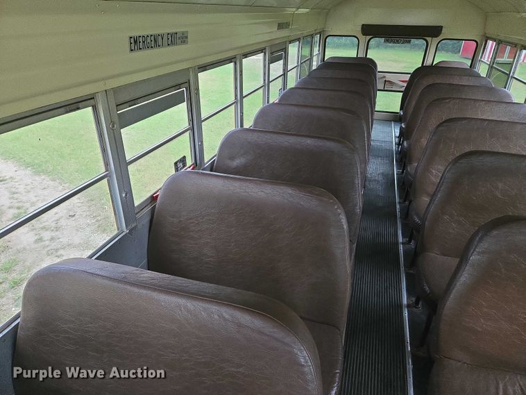 image for item DU6878 1996 International 3800 school bus