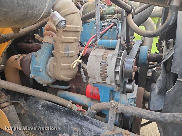 image for item DU6878 1996 International 3800 school bus