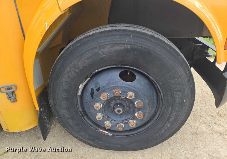 image for item DU6878 1996 International 3800 school bus