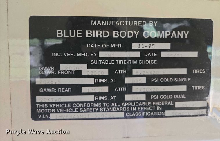 image for item DU6878 1996 International 3800 school bus