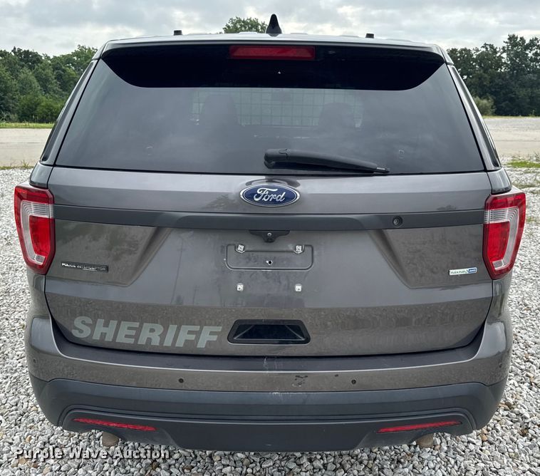 image for item DW3463 2017 Ford Explorer Police Interceptor SUV