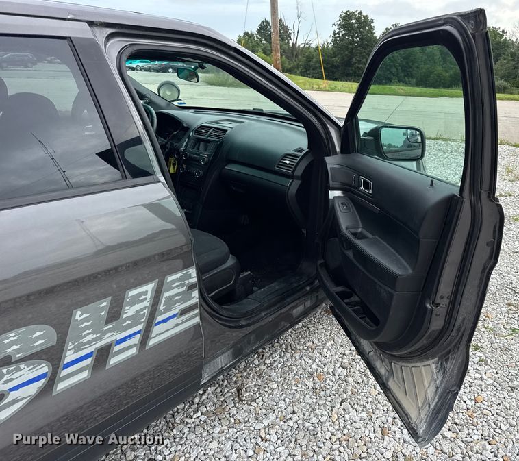 image for item DW3463 2017 Ford Explorer Police Interceptor SUV