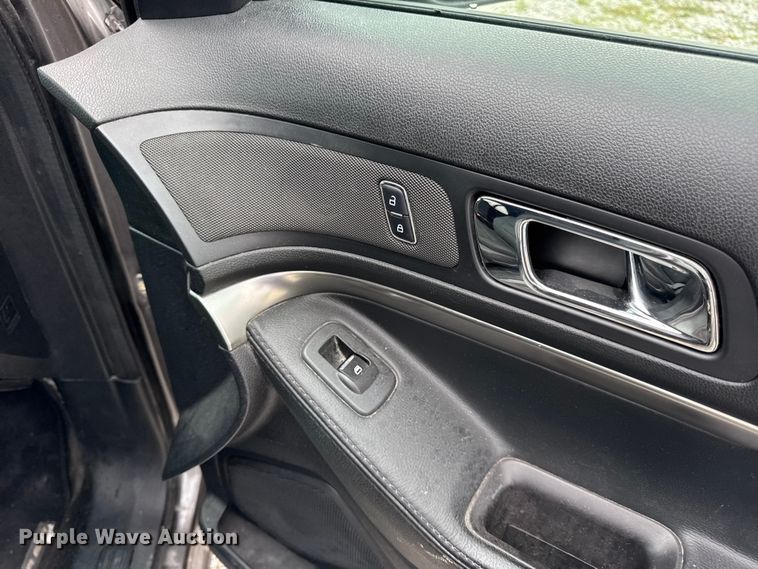 image for item DW3463 2017 Ford Explorer Police Interceptor SUV