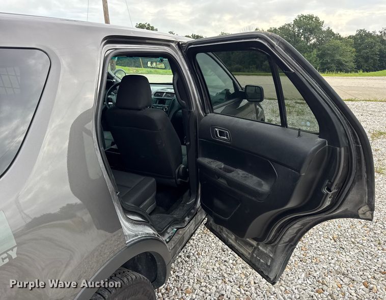 image for item DW3463 2017 Ford Explorer Police Interceptor SUV