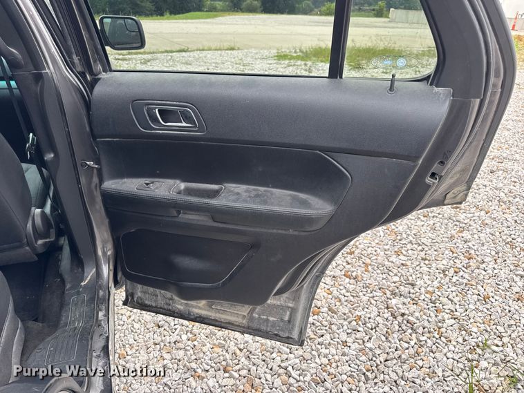 image for item DW3463 2017 Ford Explorer Police Interceptor SUV