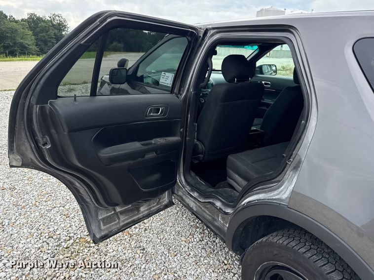 image for item DW3463 2017 Ford Explorer Police Interceptor SUV