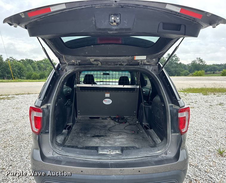 image for item DW3463 2017 Ford Explorer Police Interceptor SUV