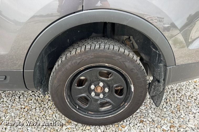 image for item DW3463 2017 Ford Explorer Police Interceptor SUV