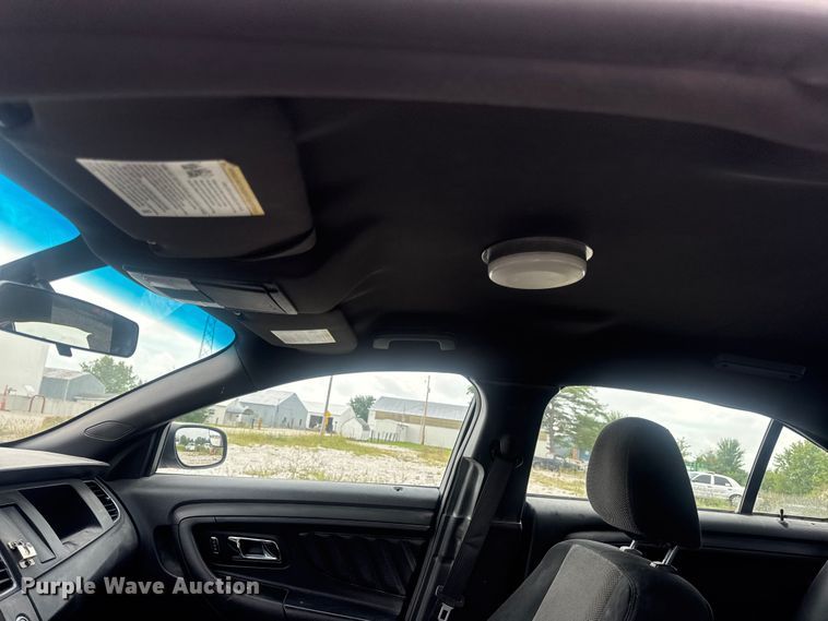 image for item DW3464 2013 Ford Taurus Police 