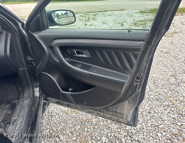 image for item DW3464 2013 Ford Taurus Police 