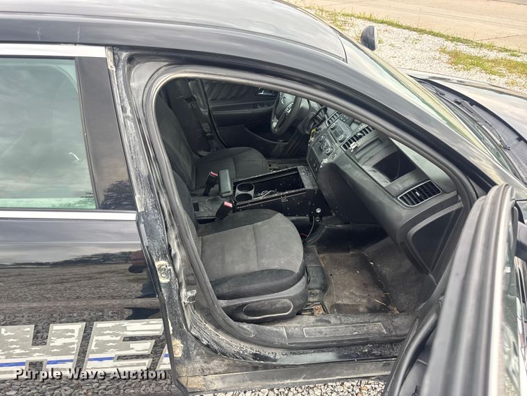 image for item DW3464 2013 Ford Taurus Police 