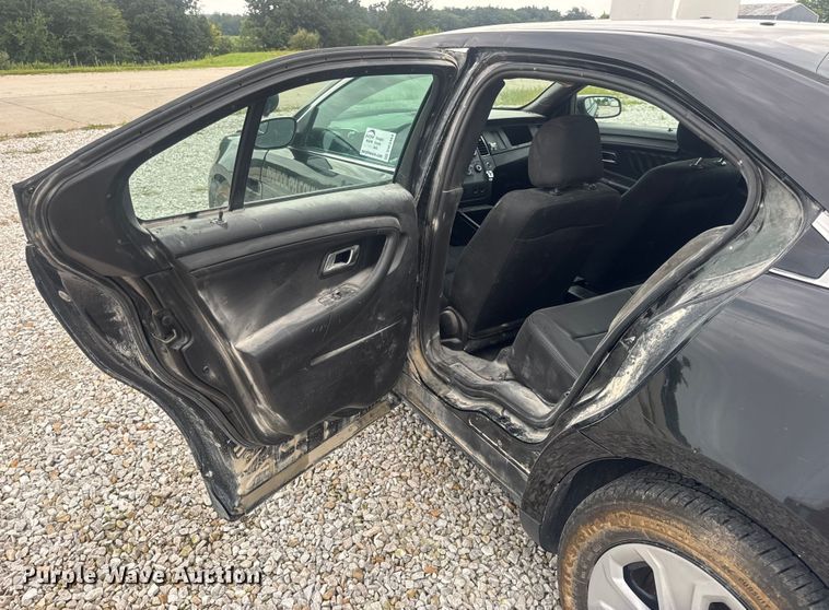 image for item DW3464 2013 Ford Taurus Police 