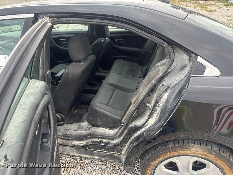 image for item DW3464 2013 Ford Taurus Police 