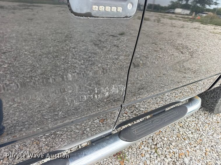 image for item DW3466 2004 Ford F150 SuperCrew pickup truck