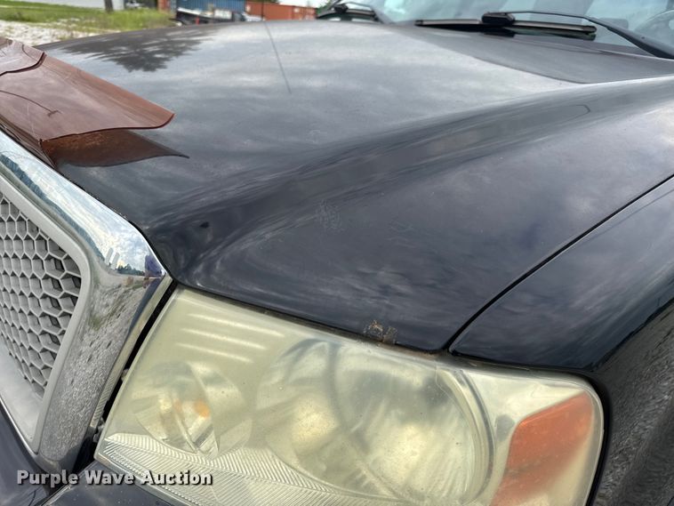 image for item DW3466 2004 Ford F150 SuperCrew pickup truck