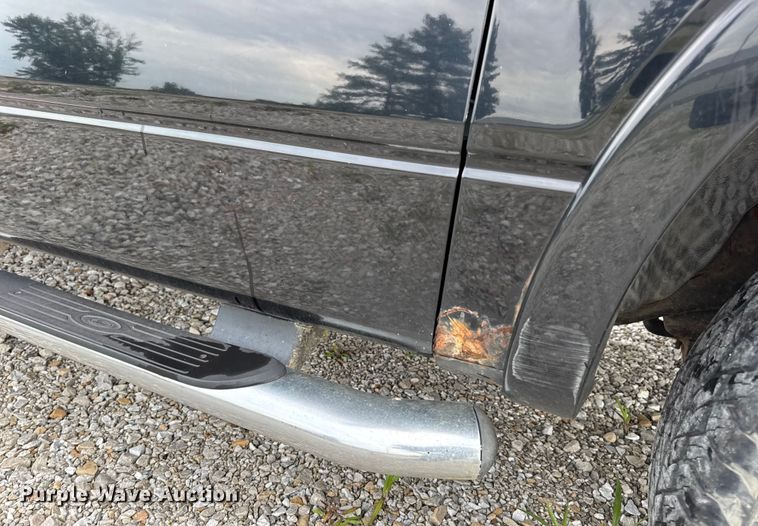 image for item DW3466 2004 Ford F150 SuperCrew pickup truck