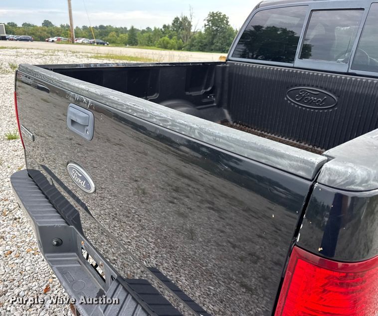 image for item DW3466 2004 Ford F150 SuperCrew pickup truck