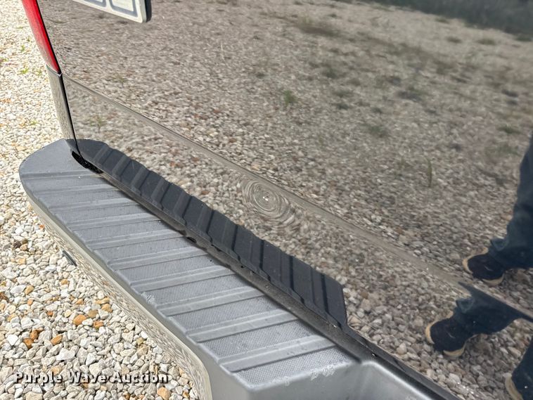 image for item DW3466 2004 Ford F150 SuperCrew pickup truck