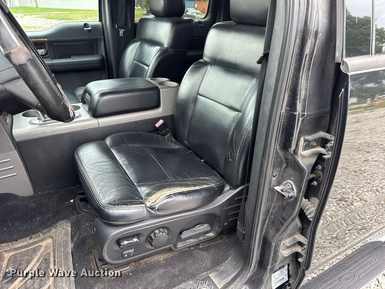 image for item DW3466 2004 Ford F150 SuperCrew pickup truck