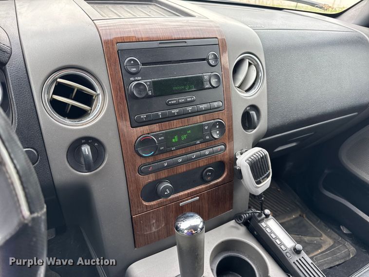 image for item DW3466 2004 Ford F150 SuperCrew pickup truck