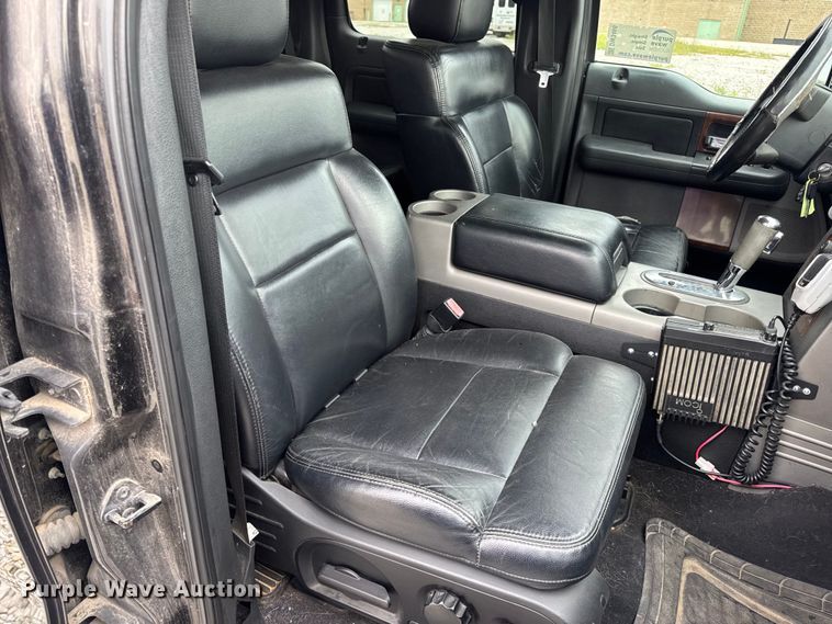 image for item DW3466 2004 Ford F150 SuperCrew pickup truck