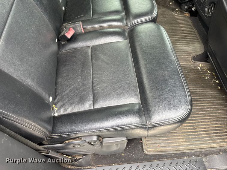 image for item DW3466 2004 Ford F150 SuperCrew pickup truck