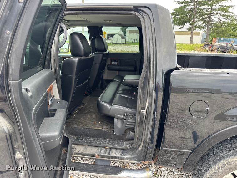 image for item DW3466 2004 Ford F150 SuperCrew pickup truck