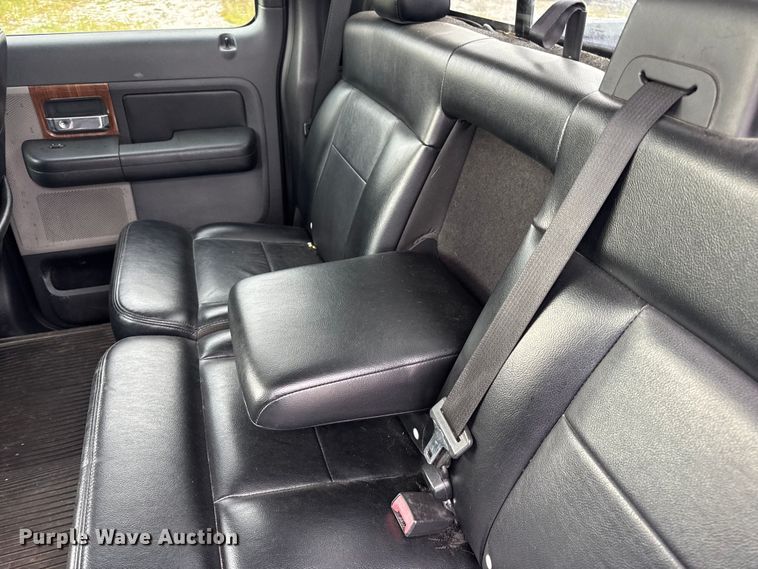 image for item DW3466 2004 Ford F150 SuperCrew pickup truck