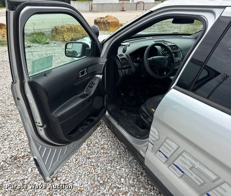 image for item DW3467 2017 Ford Explorer Police Interceptor SUV