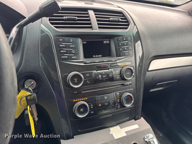 image for item DW3467 2017 Ford Explorer Police Interceptor SUV