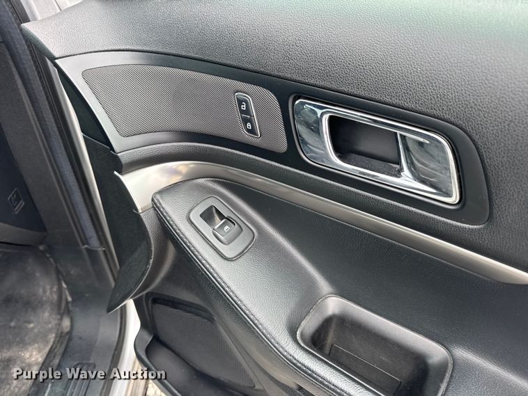 image for item DW3467 2017 Ford Explorer Police Interceptor SUV