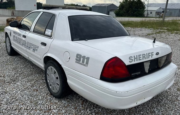 image for item DW3469 2007 Ford Crown Victoria Police Interceptor 