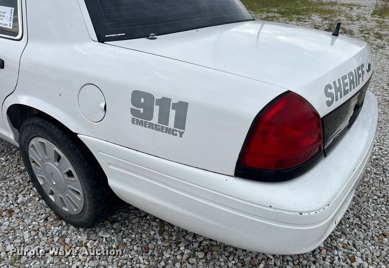 image for item DW3469 2007 Ford Crown Victoria Police Interceptor 
