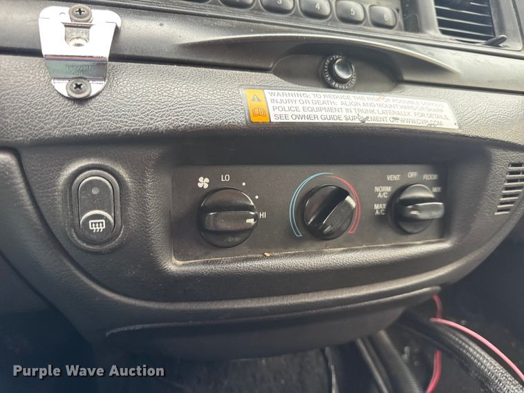 image for item DW3469 2007 Ford Crown Victoria Police Interceptor 