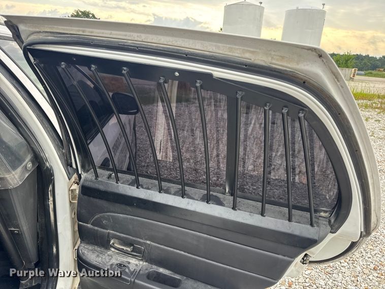 image for item DW3469 2007 Ford Crown Victoria Police Interceptor 