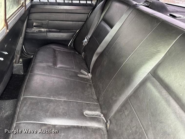 image for item DW3469 2007 Ford Crown Victoria Police Interceptor 